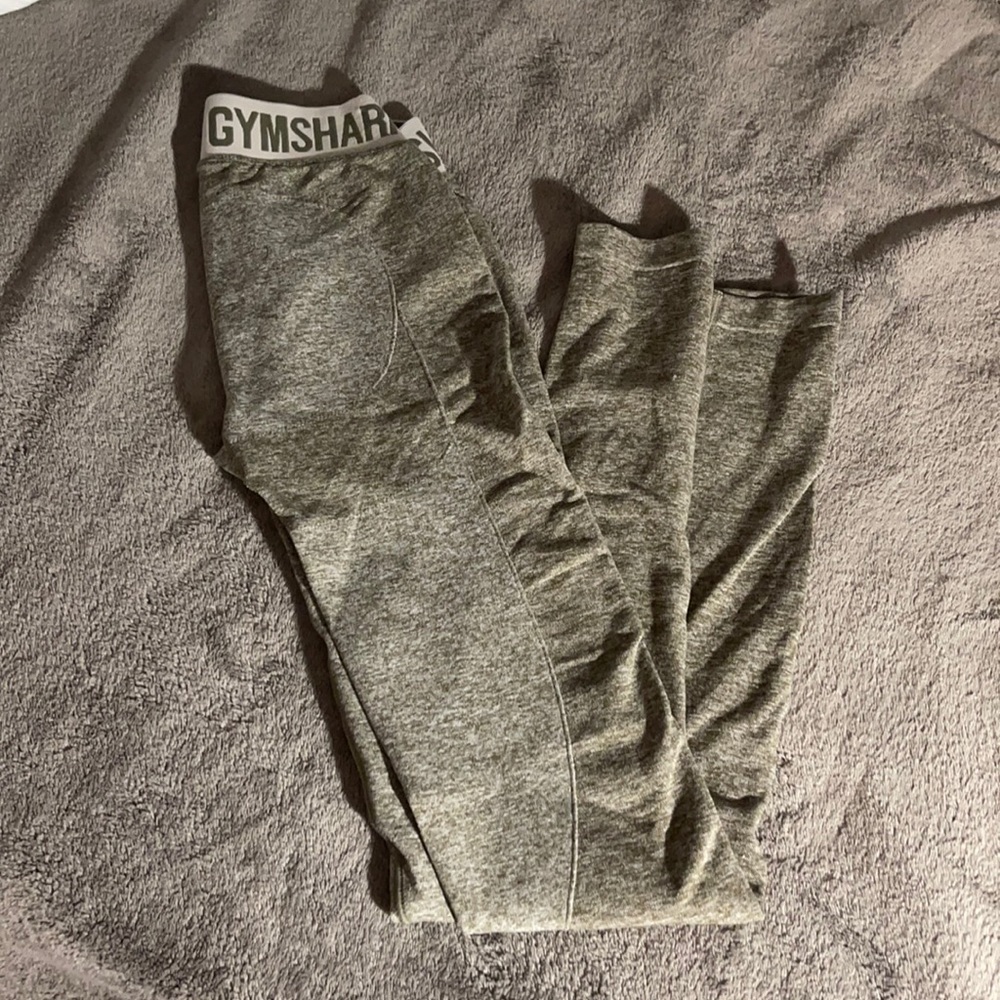 Gym shark green leggings